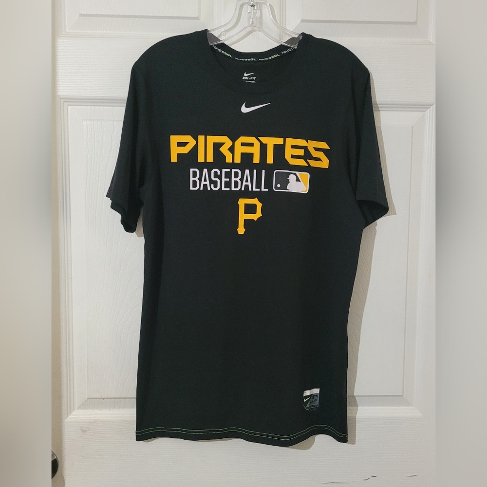 Men Size S Nike Dri_fit Pittsburg  Pirates Baseball T-Shirt